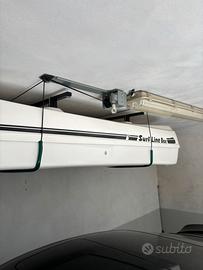 Sistema lift  per sollevare  box portatutto auto