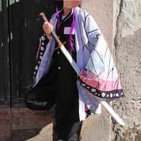 cosplay Shinobu Demon Slayer con Katana e sandali