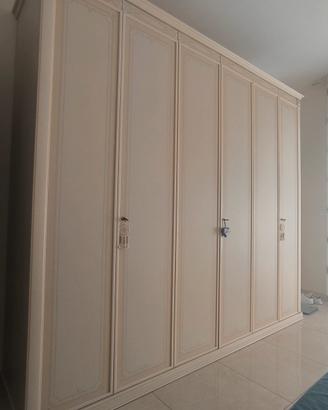 armadio in legno