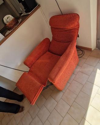 Poltrona elettrica reclinabile