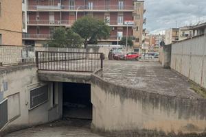 Rif. 26l - lotto garage via nazionale