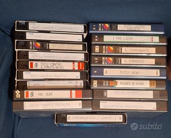 Lotto 18 vhs con film di Totò registrati da tv