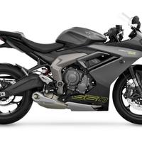 Triumph daytona 660 RICAMBI 