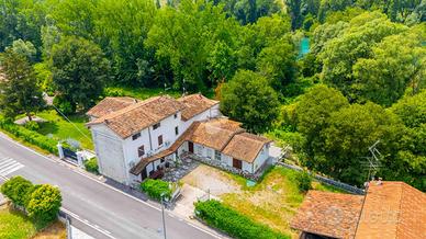 CASA INDIPENDENTE A VALEGGIO SUL MINCIO