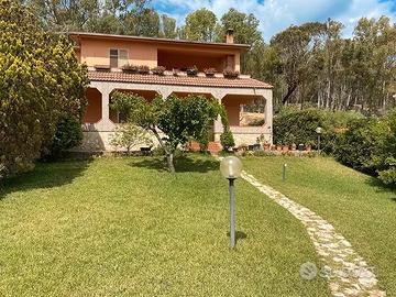 Villa a 400mt dal mare