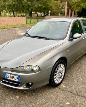 Alfa Romeo 147 1.6 16V TS 3 porte Distinctive