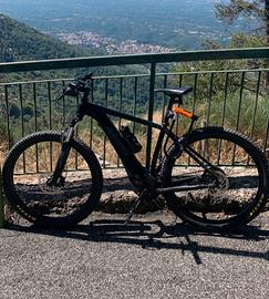 MTB elettrica CUBE