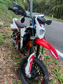 Motard SWM SM 125 r ABS