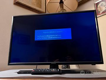 TV piatta Samsung LCD Monitor TV Led 28 pollici