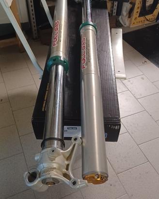 Ohlins per KTM, sella alta dritta