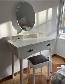 Toeletta da Trucco con specchio e sgabello