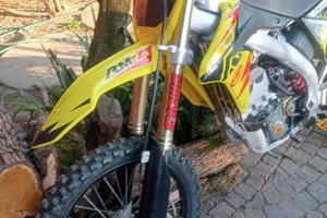 Suzuki RMZ 250 2015