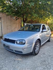 Volkswagen Golf 1.6 Benz 101 CV 5 porte - 2000