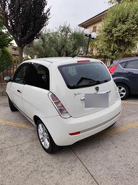 LANCIA YPSILON 1.2 UNYCA 69CV 2011