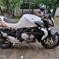 MV Agusta Brutale 675 2012