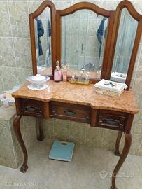 Camera da Letto Scura (Legno Massello)