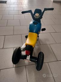 triciclo Bmw a pedali 