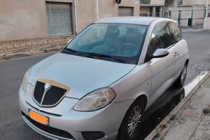 Lancia y 2006