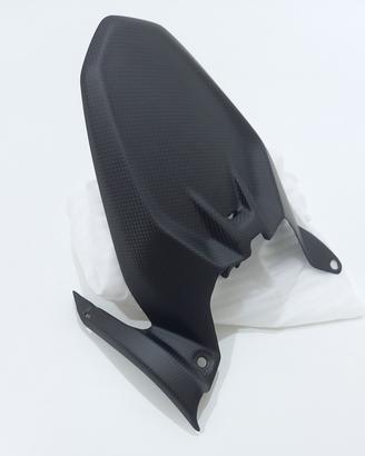 PARAFANGO POSTERIORE CARBONIO DUCATI MONSTER 937
