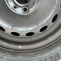 4 gomme invernali 175/65 R14 con cerchi