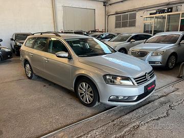 Volkswagen Passat 2.0 TDI Comfortline BlueM. Tech.