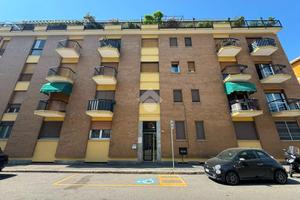 3 LOCALI A NOVARA