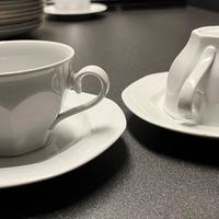 Due servizi da the/ cappuccio