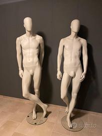 Giocattoli manichini negozio