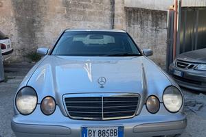Mercedes-benz E 270 CDI cat Classic
