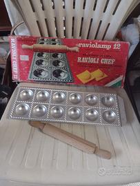 Stampo x ravioli vari tipi di stoviglie x la casa