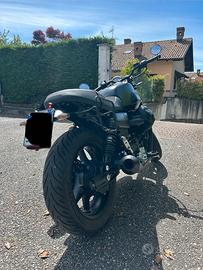Moto Guzzi V7 Stone