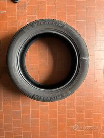 4 Pneumatici Estivi Michelin Primacy 235/50 R19