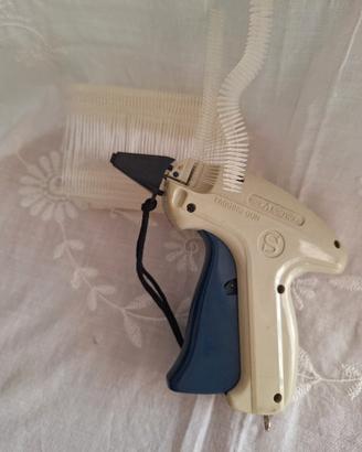 machinetta attacca cartellini 