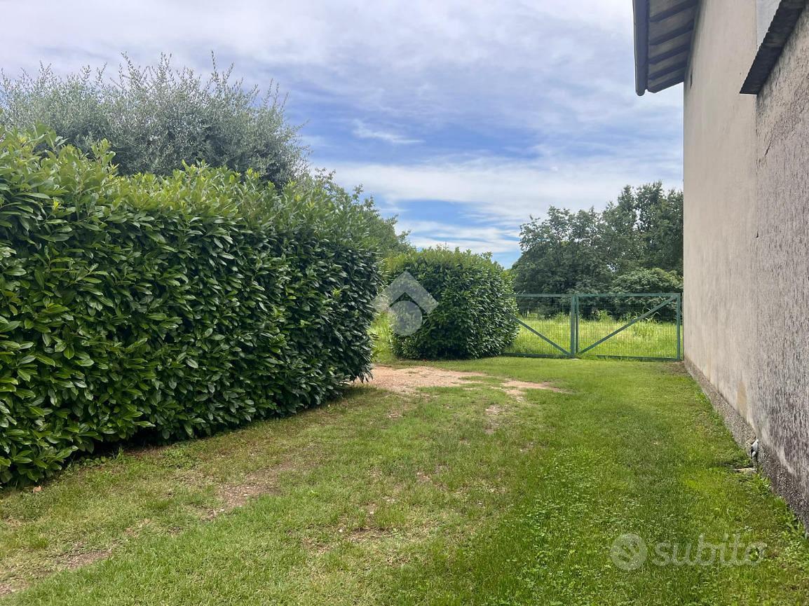 TER. RESIDENZIALE A MARIANO DEL FRIULI - Vista 2