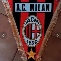 Fascicolo gagliardetto Milan anni 80