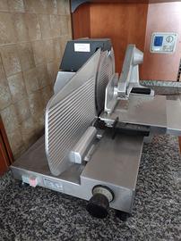 Affettatrice verticale