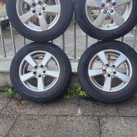 Cerchi e gomme 
