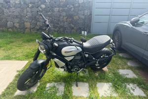 Ducati Scrambler 1100 pro