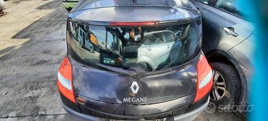 RENAULT MEGANE 2008 - PORTELLONE POSTERIORE