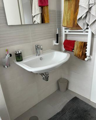 Lavabo in ceramica Gsi