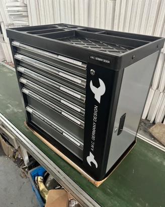 Carrello porta attrezzi con ruote completo di uten