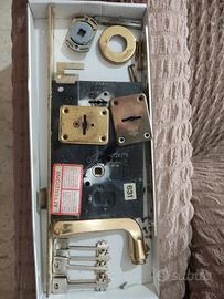 Serratura CISA doppia mappa