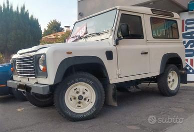 Land Rover Defender 90 diesel Station Wagon