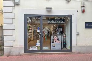 NEGOZIO A GIULIANOVA