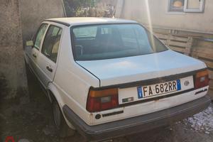 Volkswagen Jetta  1987  rimasta ferma da 9 anni