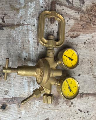 Regolatore riduttore pressione acetilene