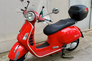 Vespa GTS 250 i.e. 2006 – bauletto e parabrezza