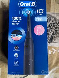 Spazzolino elettrico io 2