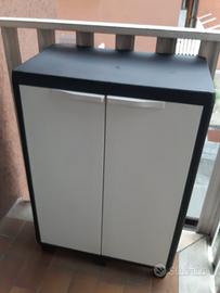armadio pastica per balcone