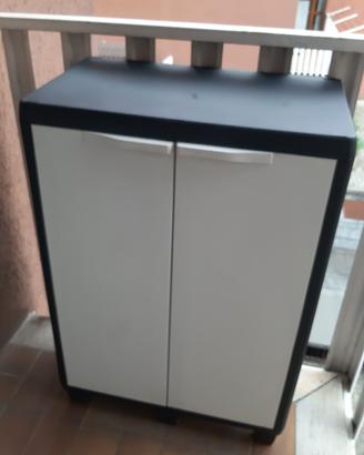 armadio pastica per balcone